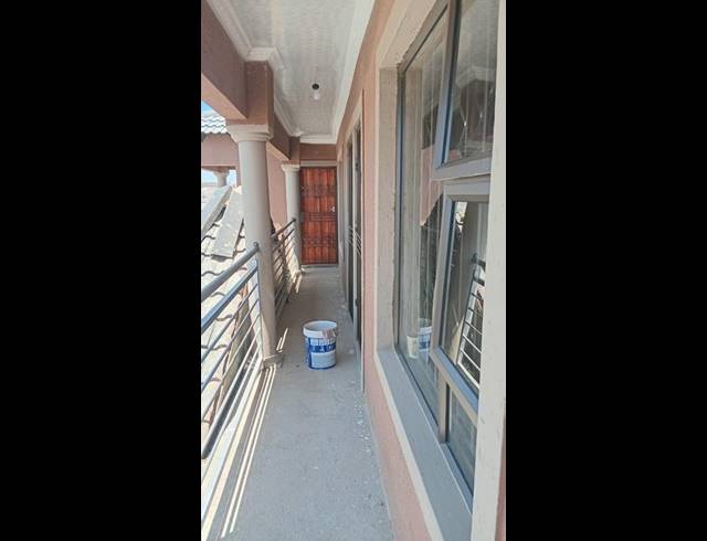 1 BEDROOM PROPERTY TO RENT IN DOBSONVILLE